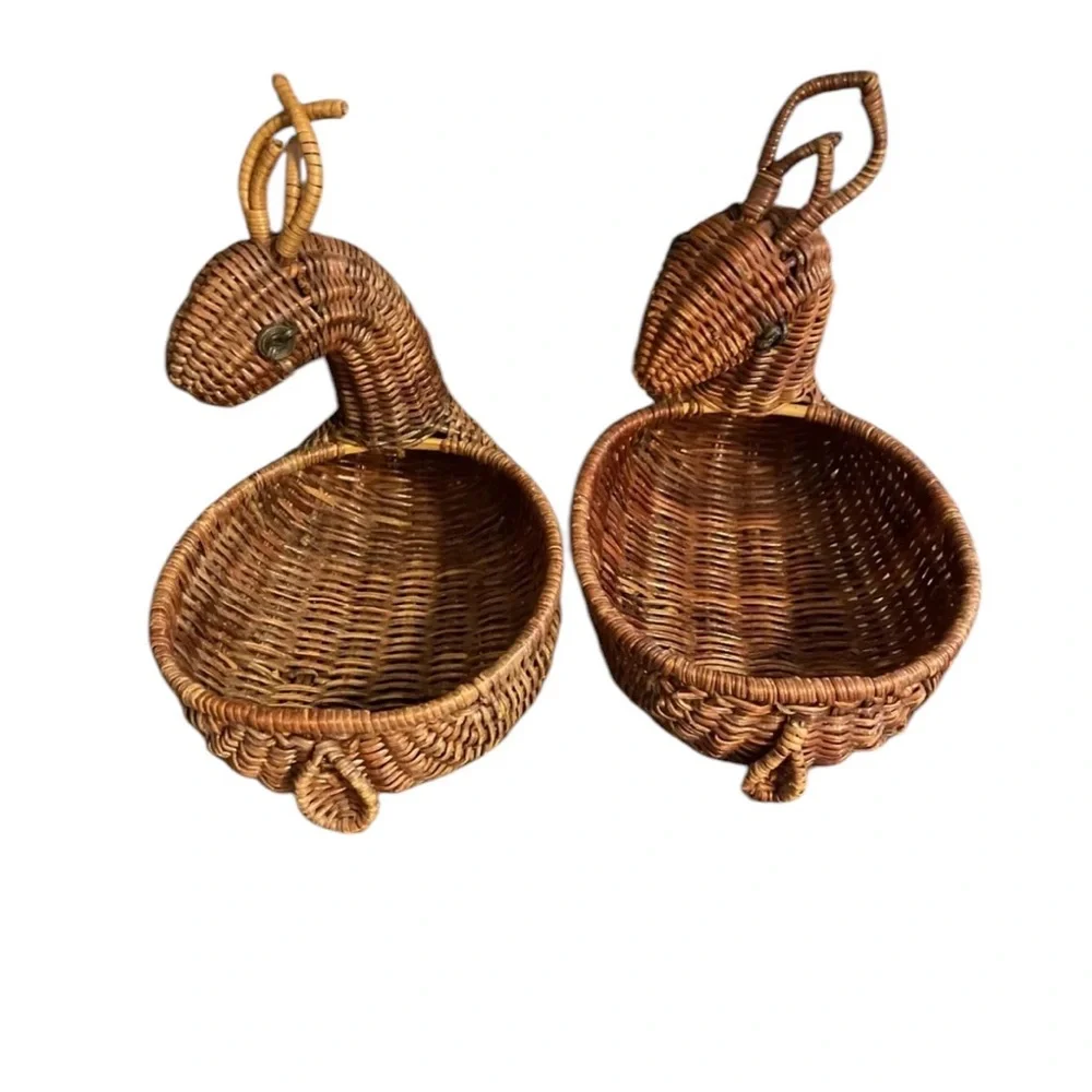 Vintage Nesting Deer Baskets(2) Brown Wicker Reindeer Rattan Planter Weave Woven